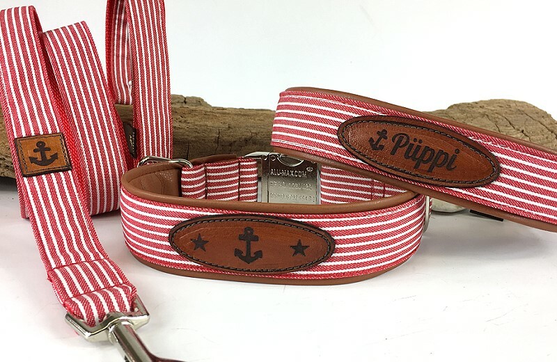 Halsband Baltic Stripes rot-weiß m. Patch und Kunstleder unterlegt 2 cm breit / 25-27 cm lang mit Symbol Namen des Hundes ( bitte unten eintragen) Kunststoff