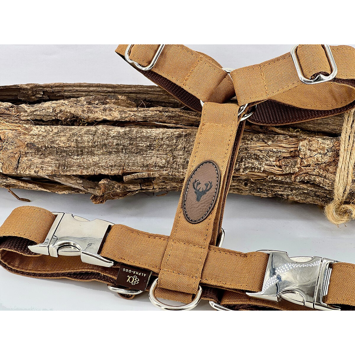 Hundegeschirr Wiesn mit Hirschkopf-Patch box